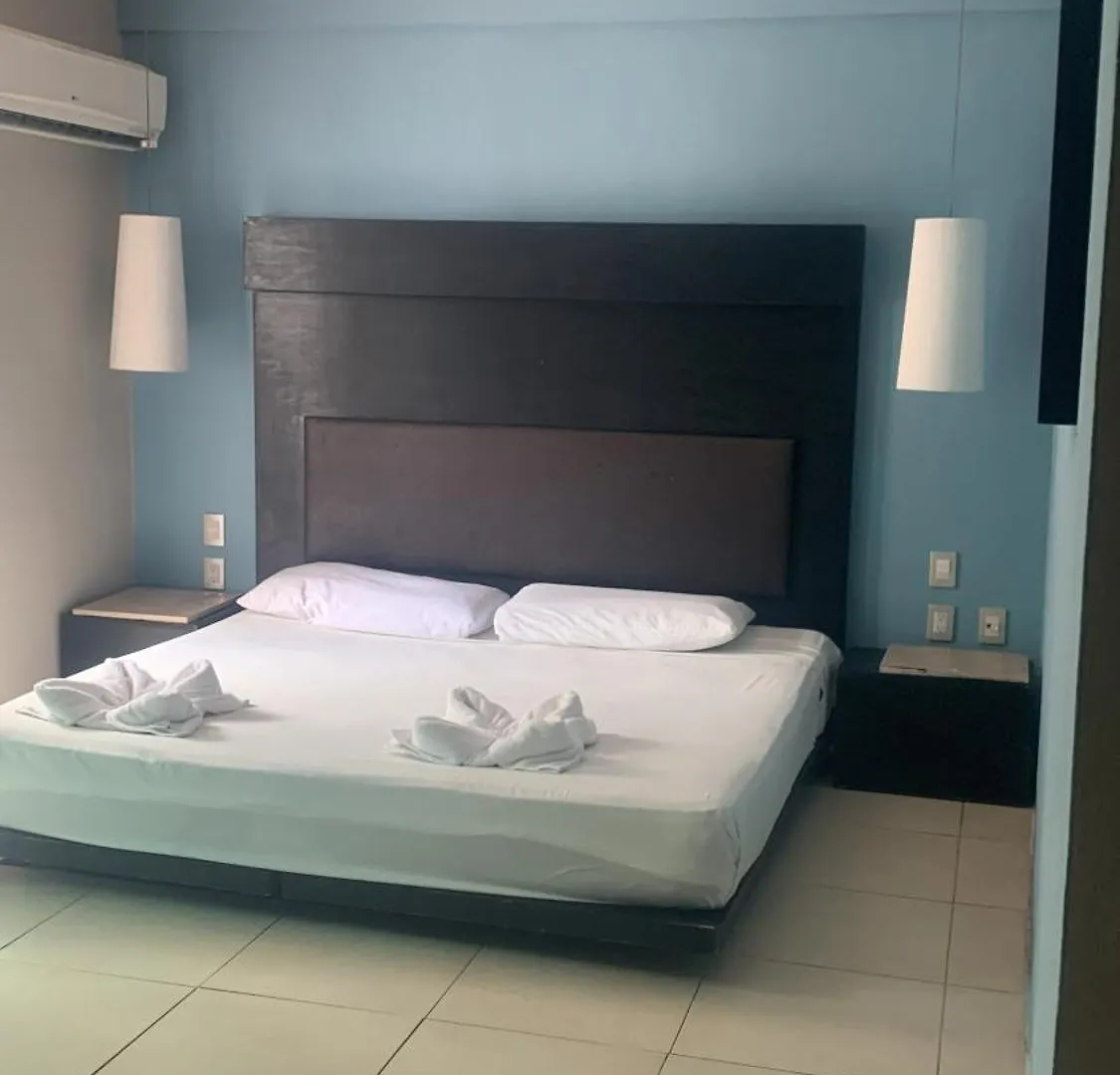 Hotel Blvd Playa del Carmen Mexico